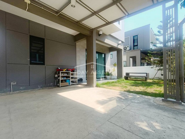 ขายบ้านเดี่ยว 2 ชั้น หมู่บ้าน เอสเกต ไลฟ์ ราชพฤกษ์-กาญจนาภิเษก ถนน 345 เนื้อที่ 50.6 ตร.ว. ขายเพียง 4,890,000 ล้านบาท