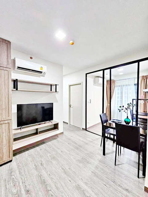 เฟอร์ เครื่องใช้ไฟฟ้าครบ คอนโด Kensington ห้องริม 32 ตร.ม. ชั้น 31 ตึก B  รีโนเวทใหม่ รร.นานาชาติไทย-สิงคโปร์ 5 กม. 2 นอน 1 น้ำ