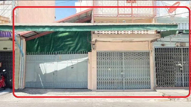 จอดรถในอาคาร 4 คัน รัชดา  MRTจรัญ3 399ม. โกดัง หรือ อาคารพาณิชย์ 4 ชั้น 3คูหา ทำเลดี 82ตรว. 1002ตร.ม. เดอะมอล์ท่าพระ 2.4 กม. วัดท่าพระ