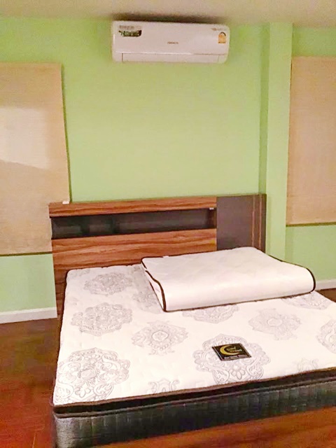 ราชพฤกษ์ เครื่องใช้ไฟฟ้า MRT ไทรม้า 1.5 กม. ให้เช่าบ้านเดี่ยวหรู ใหม่ 2 ชั้น 62ตร.วา.  เต็มเฟอร์  เซ็นทรัล รัตนาธิเบศร์ 3.3 กม. บางรักน้อย