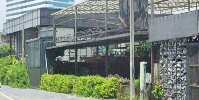 MRTลาดพร้าว 101 1.5 กม. ม.รามคำแหง 390ม.ให้เช่าร้านยิมมวย อาหาร ที่จอดรถ30คัน รามคำแหง61-69 ทำเลดี  ติดถนนใหญ่ วิวแม่น้ำ สิงคโปร์3.4 กม.