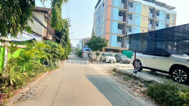 ขายด่วนที่ดินทำเลทอง ในซอยลาดพร้าว 1 แยก 15 เดินทางสะดวก ใกล้ BTS พหลโยธิน และ MRT ลาดพร้าว