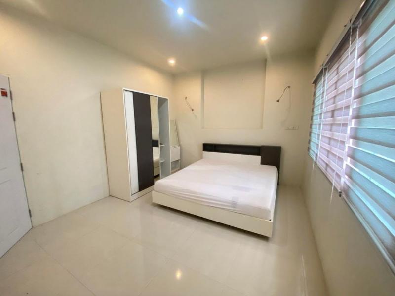 อำเภอเมือง #โซนวัดเกต ขาย 10.9 ล้าน 129 ตรว. #ผู้เช่าเต็ม 15 ห้อง #ถนนรัตนโกสินทร์ #รับรายได้ประมาณเดือนละเกือบ40,000 บาท