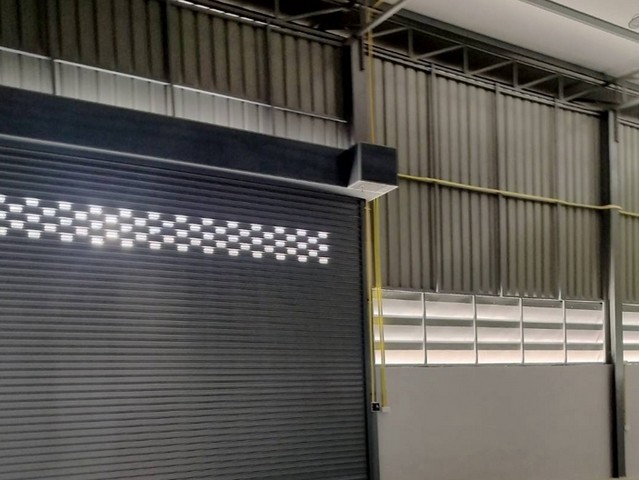 ให้เช่าโกดัง 200 ตารางเมตร ระบบไฟฟ้า 3 เฟส ออฟฟิศ 2 ห้อง คลองพระอุดม  อำเภอลาดหลุมแก้ว