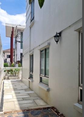 ให้เช่าทาวน์โฮม 3 ชั้น 28 ตรว. หมู่บ้านกลางเมือง เออบาเนี่ยน สุขุมวิท 113 (ซอยวัดด่านสำโรง)