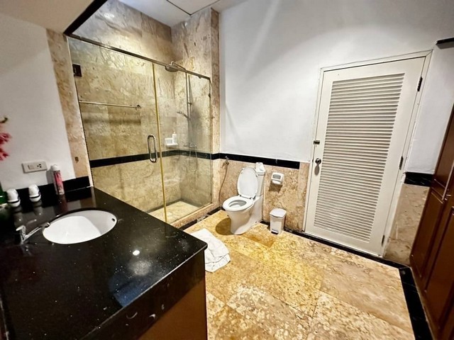 เช่าและขายบ้านอัญดา พัทยา มีสระว่ายน้ำส่วนตัวขนาดใหญ่ หลังใหญ่ พื้นที่138วา