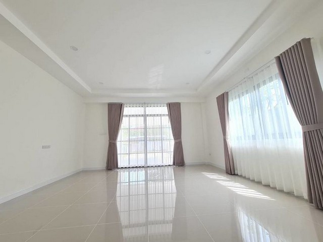 ลดราคาพิเศษ!! บ้านเดี่ยวสร้างใหม่ ห้วยกะปิ ชลบุรี  (เพียง 3 หลังเท่านั้น) TP-H1125