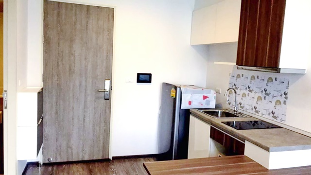 รัตนาธิเบศร์ 32 ตรม. ให้เช่าถูกใน3โลก ใกล้รถไฟฟ้า คอนโด Zelle วิวสวน MRT พระนั่งเกล้า ตึก3 ชั้น2 1นอน 1น้ำ