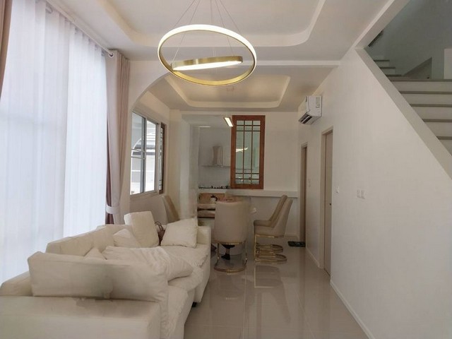 ให้เช่าพูลวิลล่าสร้างใหม่ 2 ชั้น หนองผึ้ง สารภี เชียงใหม่