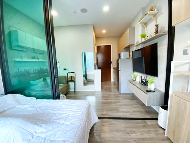 ให้เช่า Brown Condo รัชดา 32 วิวสระว่ายน้ำ ไม่มีร้าว หนีจากคอนโดสูง พร้อมเฟอร์ครบครัน  ห้องสวย พร้อมอยู่  24ตร.ม. ชั้น6
