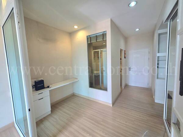 คอนโด เดอะ ไลท์เฮ้าส์ สาทร - เจริญนคร ใกล้สถานี BTS เจริญนคร