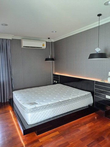 เช่าบ้านเดี่ยวสุดหรู 3 ชั้น โครงการแกรนด์ บางกอก บูเลอวาร์ด พระราม 9-ศรีนครินทร์  5 ห้องนอน  7 ห้องน้ำ  แอร์ 8 ตัว   2 ที่จอดรถ