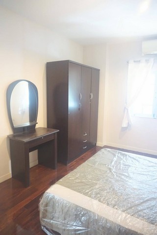 ให้เช่าบ้านเดี่ยว 4 ห้องนอน 3 ห้องน้ำ เฟอร์บางส่วน ศรีนครินทร์ 51ใกล้ ซีคอนสแควร์