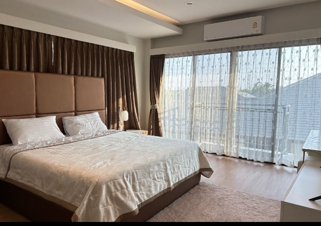 ให้เช่าบ้านเดี่ยว เพอร์เฟคมาสเตอร์พีซ พระราม9 กรุงเทพกรีฑา  ใกล้ stamford university 