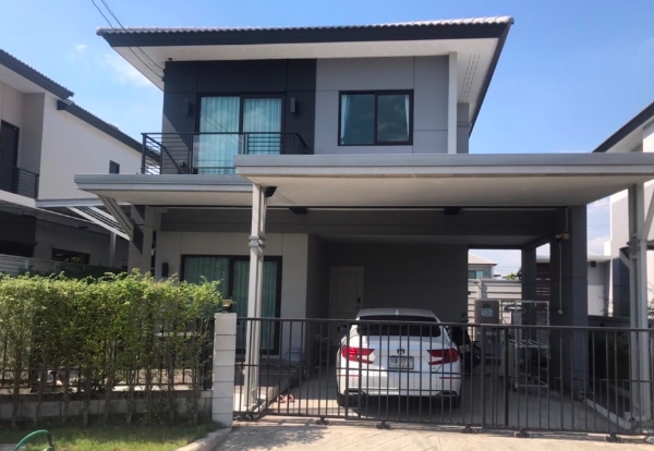  ให้เช่าบ้านเดี่ยว2 ชั้น  เซนโทร ราชพฤกษ์ สวนผัก ถนนบางกรวย จงถนอม มี 4 ห้องนอน 4 ห้องน้ำ