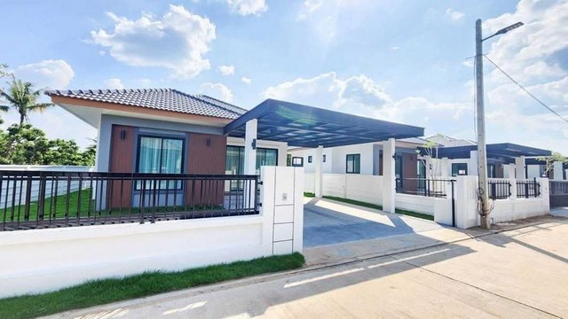 บ้านเดี่ยวชั้นเดียว โมเดิร์นคอนเทมโพรารี่ ท่าวังตาล สารภี 