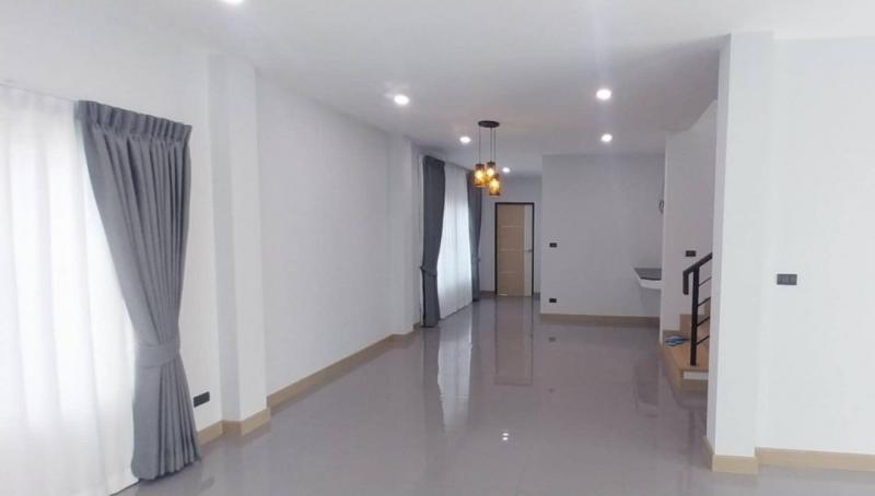 ขายต่ำกว่าราคาประเมิน เพียง 6.3 ล้าน 63 ตรว. #บ้านสร้างใหม่ในเมือง 2 ชั้น #โซนหนองประทีป พร้อมสระว่ายน้ำส่วนตัว สร้างด้วยวัสดุ #SCG ทั้งหลัง