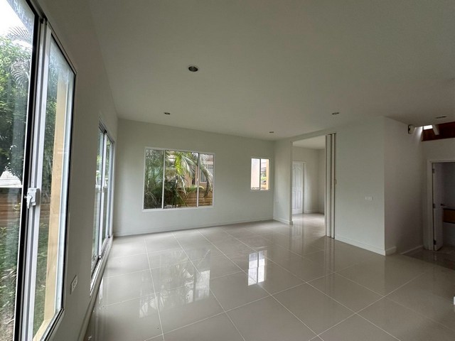 ขาย บ้านเดี่ยว 2 ชั้น  ภัสสร เพรสทีจ รังสิต คลอง 2  หลังริม ร่มรื่น น่าอยู่