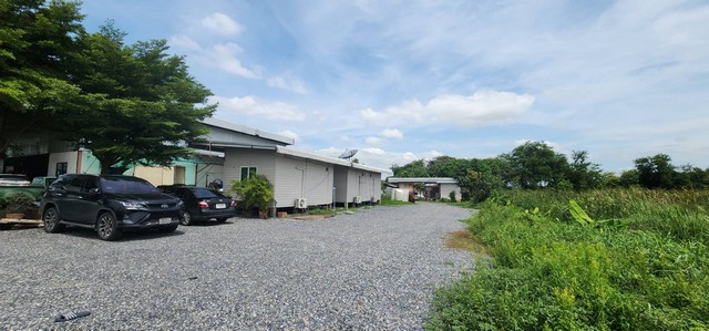 WAN6838ขายด่วนกิจการโรงน้ำแข็ง พร้อมฐานลูกค้า หิ้วกระเป๋าเข้ามาบริหารได้เลย อำเภอโพธิ์ทอง  จังหวัดอ่างทอง  ไม่เป็นเราสอนงานให้