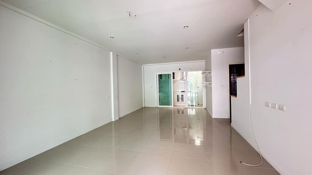 ขายด่วน ทาวน์โฮม 2 ชั้น  หมู่บ้าน ศุภาลัย พรีโม่   ซอยทุ่งกลม-ตาลหมัน