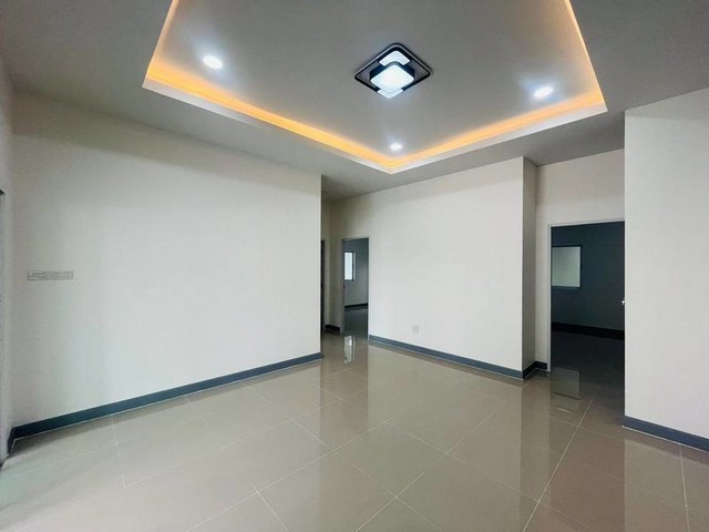 ขายบ้านเดียว ศรีราชา บ้านสวยราคาดี รีโนเวทใหม่ TP-H1149