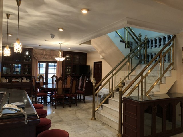 M63ให้เช่าบ้านเดี่ยว 2 ชั้นหลังใหญ่ สวนพลูซอย6 ย่านสาทร ใกล้รถไฟฟ้าBTSช่องนนทรี ใกล้MRTลุมพินี