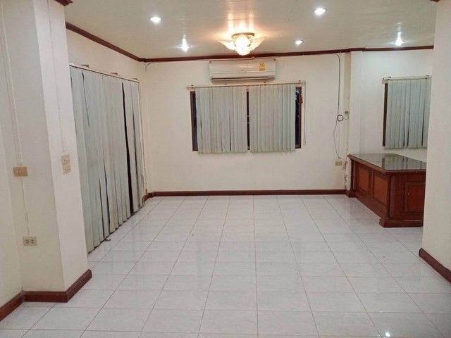 บิ๊กซีสุขาภิบาล5 700ม.BTSคูคต 2.2 กม.ให้เช่าบ้านเดี่ยว 2ชั้น 70ตร.วา.280ตร.ม. วิวทะเลสาบ ม. นอร์ทกรุงเทพ 3นอน ตลาดเอซี สายไหม 1.5กม.