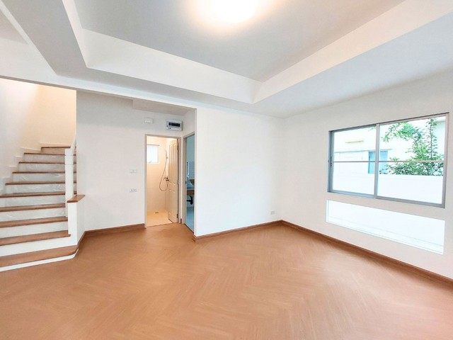 บ้านมือสองตกแต่งใหม่ ชัยพฤกษ์ บางใหญ่ เฟส 1หลังริม แบรนด์ L&H เนื้อที่ 54.7 ตร.ว.เรียบหรู เดินทางสะดวก ใกล้รถไฟฟ้าสายสีม่วง