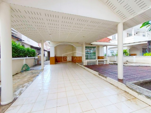 ขายบ้านเดี่ยว 2 ชั้น หมู่บ้าน พัชราพรรณ : Phacharaphan ถนน บางกรวย-ไทรน้อย เนื้อที่ 66 ตร.ว. ขายเพียง 2,990,000 ล้านบาท