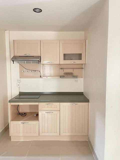 ตลาดนัดจตุจักร 2 มีนบุรี 800 ม. สามวา MRT มีนบุรี 1.4 กม.ทาวน์เฮาส์ 2 ชั้น 21ตร.วา.161ตร.ม 3นอน 2น้ำ