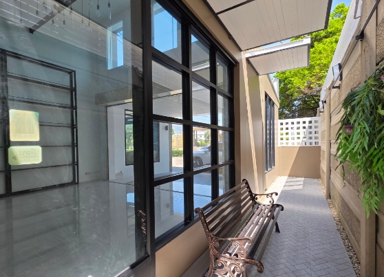 ให้เช่าและขายอาคารทาวน์โฮม 3.5 ชั้น พฤกษาอเวนิว พัฒนาการ