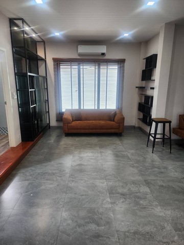 Vายและให้เช่าบ้านเดี่ยว 2 ชั้นใกล้นิคมอุตสาหกรรมมาบตาพุด ติดถนนสาย 36 ระยอง พร้อมเฟอร์นิเจอร์ครบ