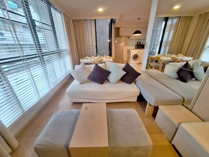 ให้เช่าด่วน ห้องดูเพล็กซ์ 2นอน ใกล้ BTSทองหล่อ Liv49 ขนาด 81 ตรม ห้องพร้อมอยู่ สะดวกสบายทันที - ghd000555R