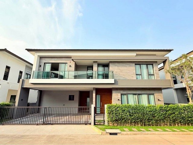 ให้เช่าบ้านเดี่ยว ใกล้กับจุดขึ้น-ลงทางด่วนบูรพาวิถี และทางด่วนกาญจนาภิเษก  ใกล้เมกา บางนา ซอยราชวินิต-บางแก้วThe City Bangna ถ.บางนา - ตราด