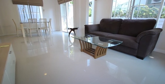 กรุงเทพกรีฑา7 MRT ศรีกรีฑา 1.3 กม.ให้เช่าคฤหาสน์ บ้านเดี่ยว2 ชั้น 106 ตร.วา.310 ตร.ม.รร.นานาชาติเวลลิงตัน 2.4 กม.หลังใหญ่ 3-4นอน 3 น้ำ