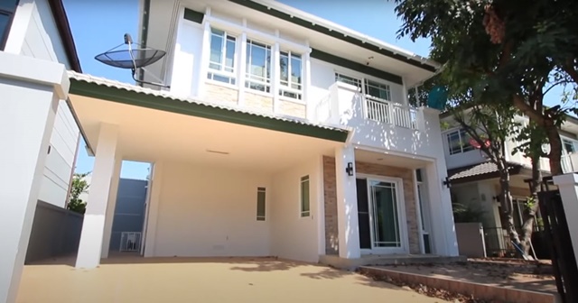 หลังใหญ่ 3-4นอน 10ตร.วา.ให้เช่าคฤหาสน์ บ้านเดี่ยว2 ชั้น MRT ศรีกรีฑา 1.3 กม.กรุงเทพกรีฑา7 320 ตร.ม.รร.นานาชาติเวลลิงตัน 2.4 กม.3 น้ำ 