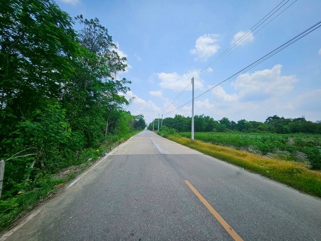 ที่ดินผังม่วงแปลงยาวฉะเชิงเทรา ผังม่วงลาย บนเนื้อที่  10  ไร่ อยู่ข้างนิคมอุตสาหกรรมเกตเวย์