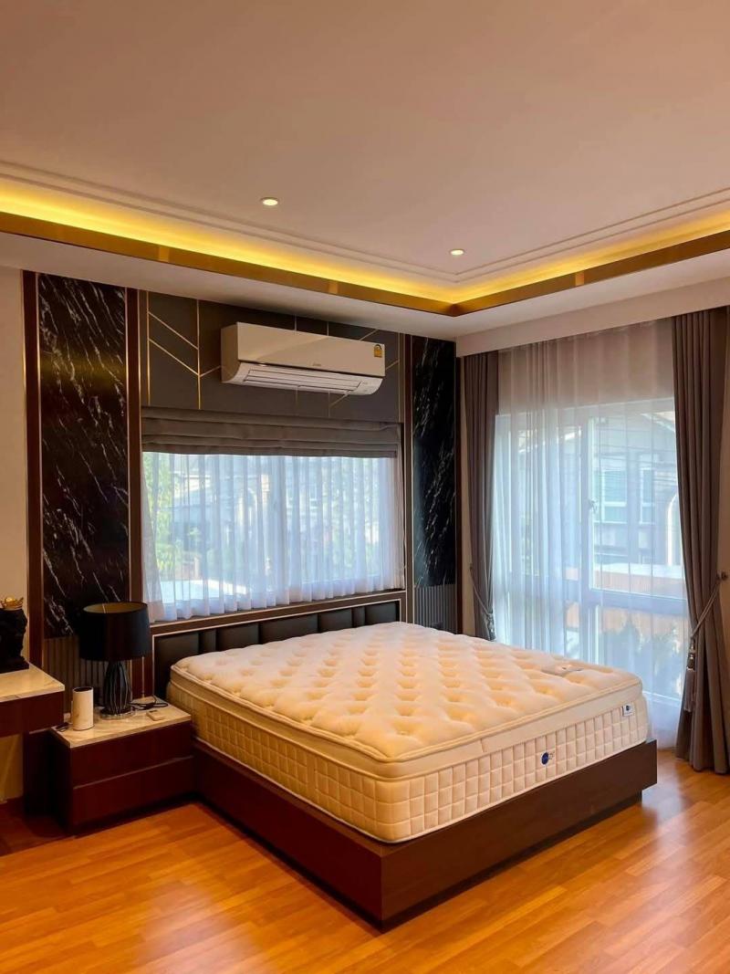 ลัดดารมย์ อิลิแกนซ์ ให้เช่า 120,000 บาท/ขาย 20 ล้าน 130 ตรว. บ้านเดี่ยวหลังใหญ่สุดหรู 2 ชั้น #QHouse #ศาลากลาง บ้าน 2 หลังในพื้นที่เดียวกัน