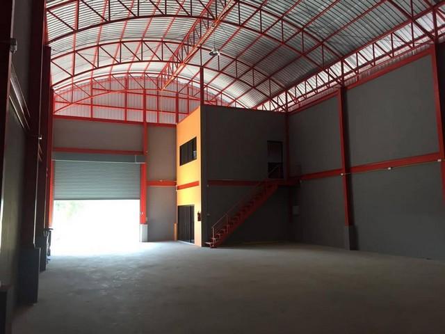 ให้เช่าโกดังพร้อมออฟฟิศ 2 ชั้น มี 2 ขนาด ย่านปากเกร็ด นนทบุรี ใกล้ดูโฮมบางบัวทอง