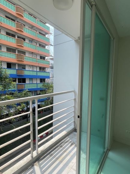 ขายคอนโดมือสอง เขตประเวศ กรุงเทพมหานคร โครงการ อิลีเม้นท์ ศรีนครินทร์ 3