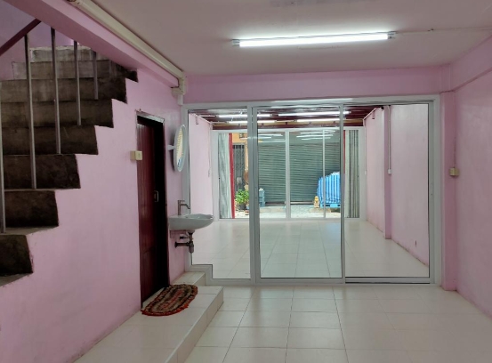 ให้เช่าและขายอาคาร  ซ.สุขสวัสดิ์ 37/6  พระประแดง ตกแต่งใหม่ทั้งตึกเหมาะทำสำนักงาน ใกล้ ถ.วงแหวนอุตสาหกรรม