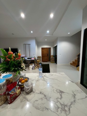 ให้เช่าบ้าน 5 ห้องนอน หมู่บ้าน พัฒนาสิริ เดอะไพร์ด วงแหวนรามอินทรา-หทัยราษฎร์