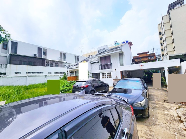 ซ.รามอินทรา17-23 10จอดรถ  MRTลาดปลาเค้า300ม. 7นอน คฤหาสน์เดี่ยวให้เช่า 2 ชั้นบ้านเดี่ยว2 หลัง 7นอน ให้เช่า 2 ชั้น 800 ตร.ม.