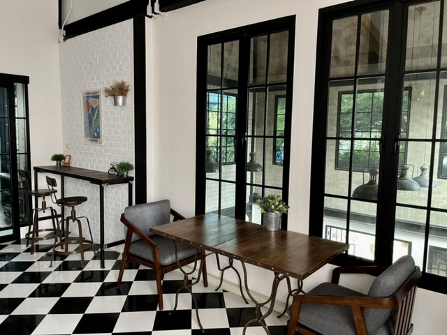 อาคารสำนักงาน สไตล์โมเดิร์นลอฟท์มีพื้นที่สวน ซอยบางรักน้อย นนทบุรี ราชพฤกษ์