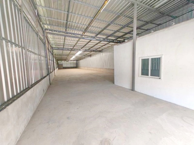 ให้เช่าโกดัง 68 ตร.วาทำโรงงานได้ มีรง 4 1 น้ำ นาดี 1.3 กม. บางปิ้ง ขายของออนไลน์.275 ตร.ม ตลาดเศรษฐกิจ 2.1 กม.รพ.วิชัยเวช 3.9 กม.