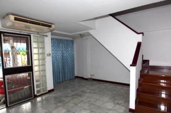 ให้เช่าทาวน์โฮฒ 3 ชั้น หมู่บ้านสายลม ซอย 3 ถ.แจ้งวัฒนะ