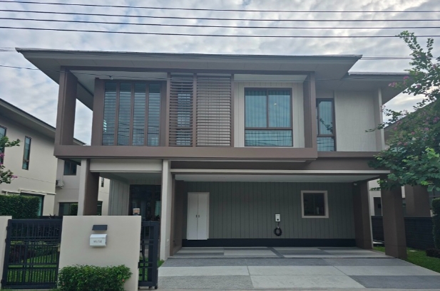 ให้เช่าบ้านเดี่ยว บุราสิริ กรุงเพทกรีฑา บางกะปิ ใกล้ โรงเรียนนานาชาติชั้นนำ