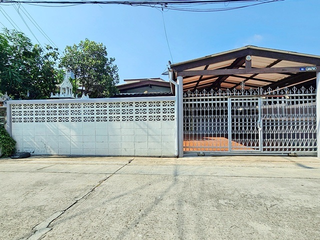 โลตัส พระนั่งเกล้า 500ม.3 นอน MRTแยกนนทบุรี 1กม .ให้เช่าบ้านเดี่ยว 50ตร.วา. 199ตร.ม. 2น้ำ 4 แอร์ โรบินสัน รัตนาธิเบศร์ 1.3กม.