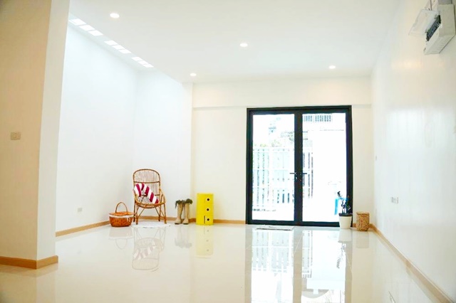 สุขุมวิท101-103BTS อุดมสุข 400ม.ขายตึกแถว 3 ชั้น รีโนเวทใหม่  3นอน 3น้ำ  25ตร.วา.160 ตร.ม. ย่านธุรกิจ พณิชยการบางนา 2.2 กม.