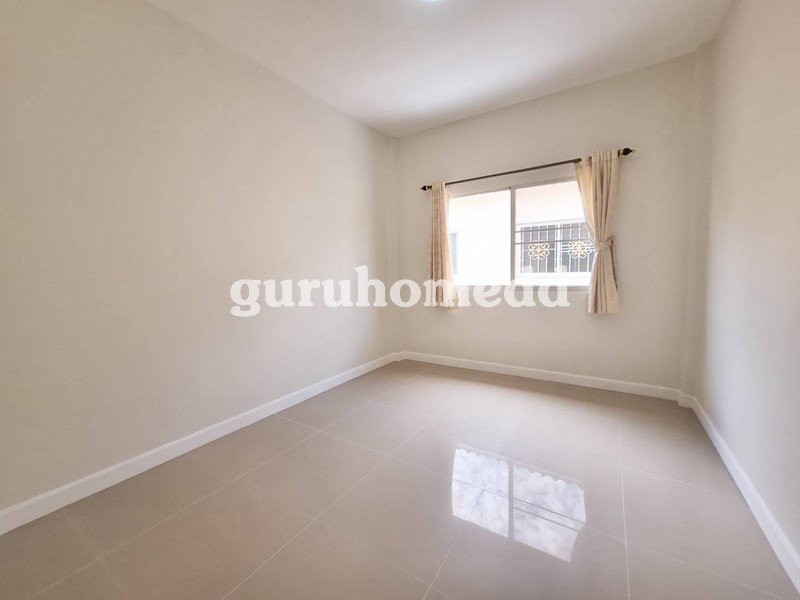 ขายทาวน์เฮ้าส์ 2 ชั้น มบ.ชนันธรวินมิลล์ เพชรเกษม 69 เนื้อที่ 20.5 ตรว ใกล้ Big C Extra เพชรเกษม - ghd000261